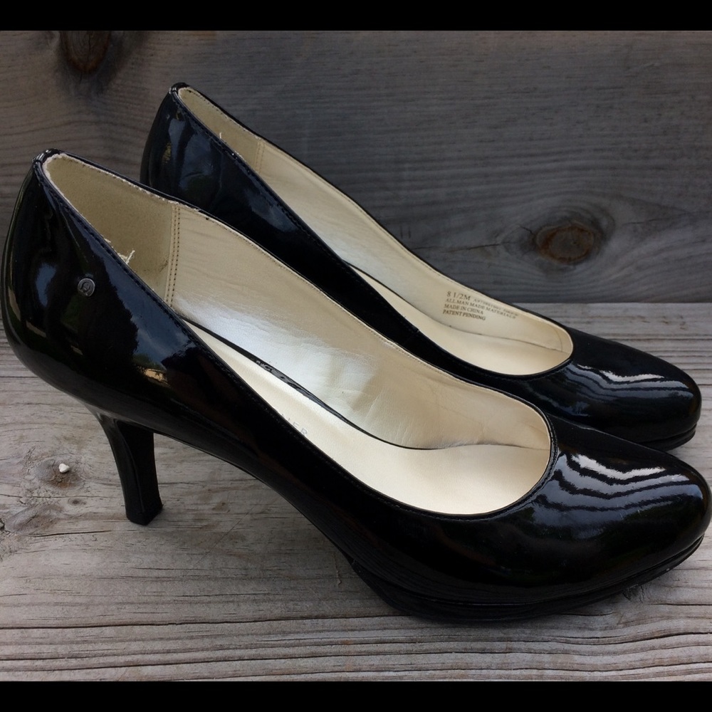 Etienne Aigner E-drew Black patent pump